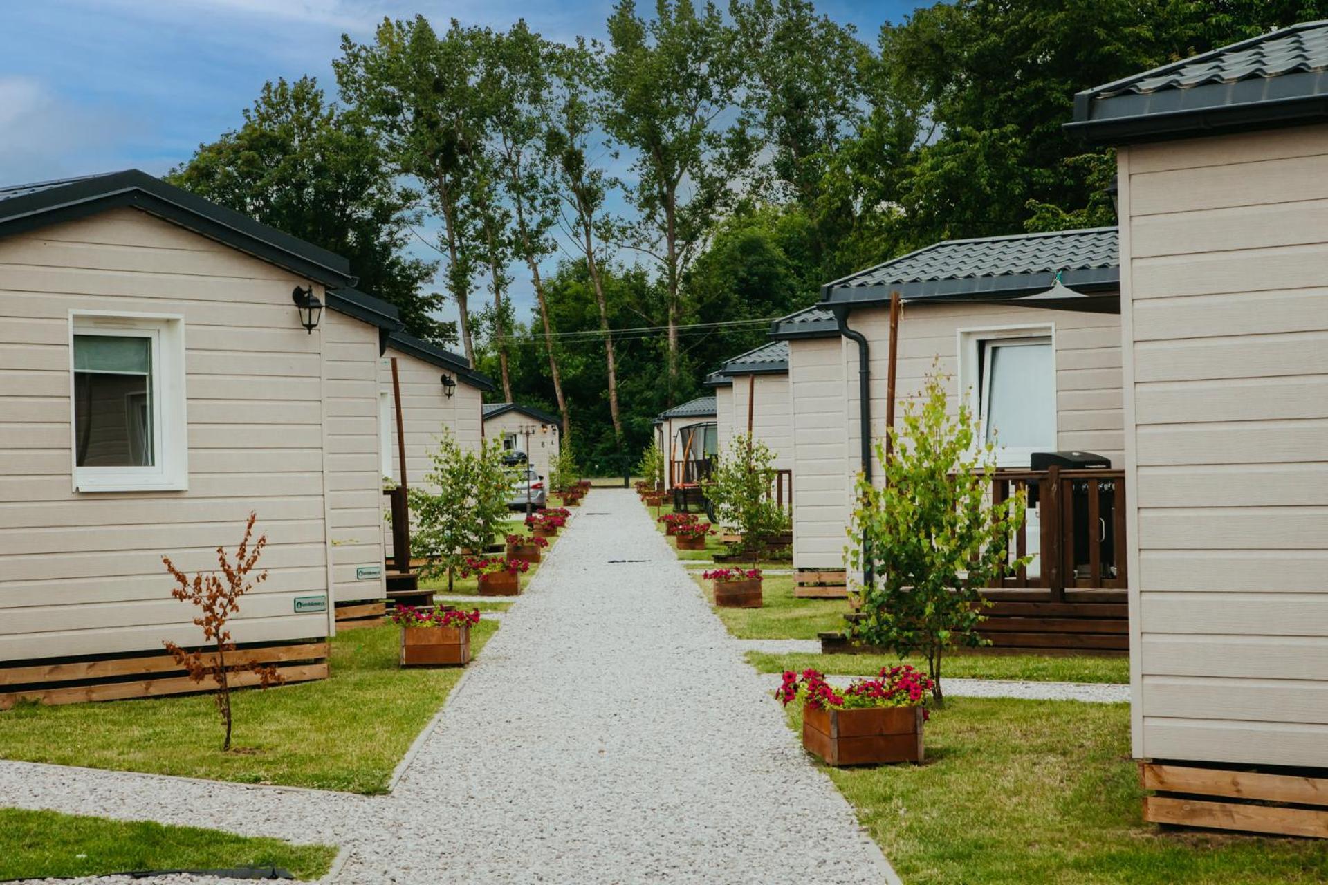 Отель Luxury Camp - 150 M Od Suntago Park Grabce-Towarzystwo Экстерьер фото